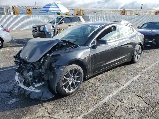 5YJ3E1EA0JF098973 2018 TESLA MODEL 3-0