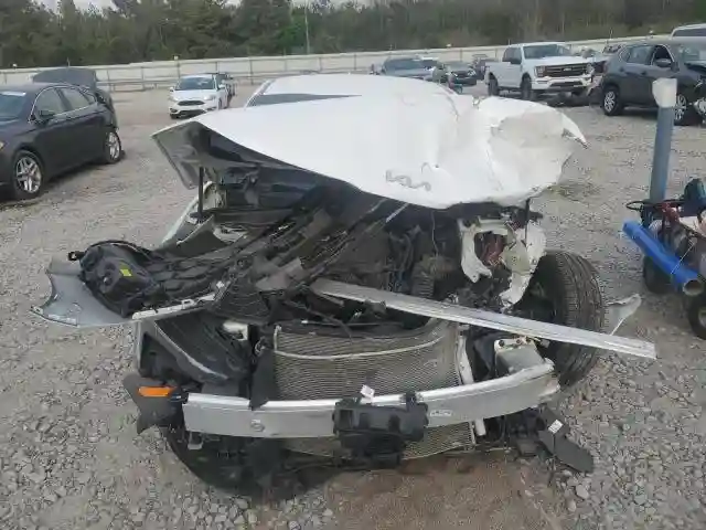 KNAG64J73S5315393 2025 KIA K5-4