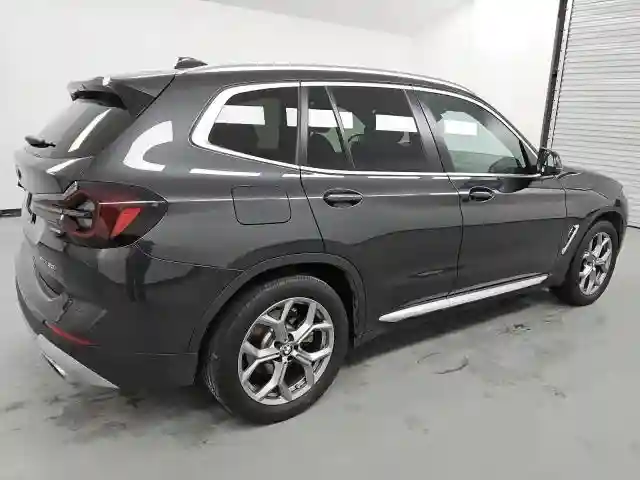 5UX43DP03R9W14974 2024 BMW X3-2