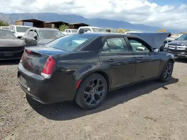 2C3CCABG2NH111659 2022 CHRYSLER 300-2