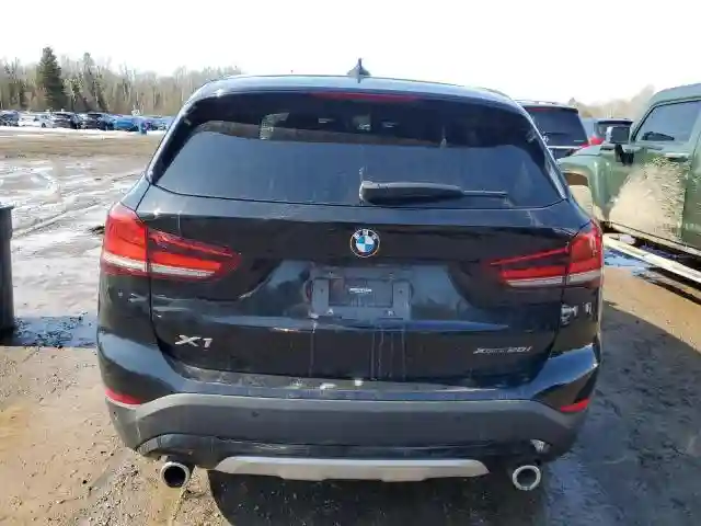 WBXJG9C03M5U08214 2021 BMW X1-5