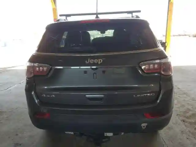 3C4NJDCB4JT232595 2018 JEEP COMPASS-5