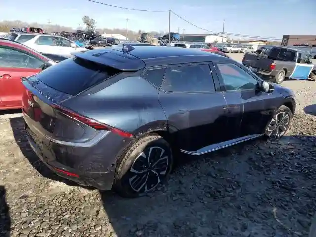 KNDC34LA4P5129288 2023 KIA EV6 LIGHT-2