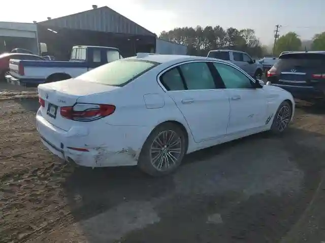 WBAJA5C54JWA35743 2018 BMW 5 SERIES-2