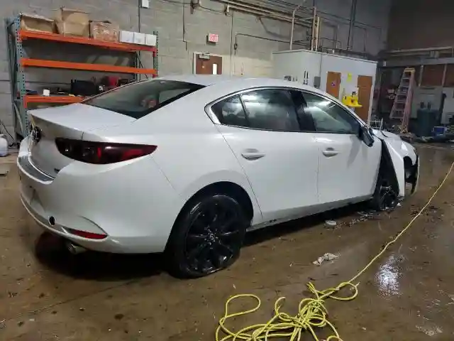 3MZBPBXY8RM400861 2024 MAZDA 3 CARBON T-2
