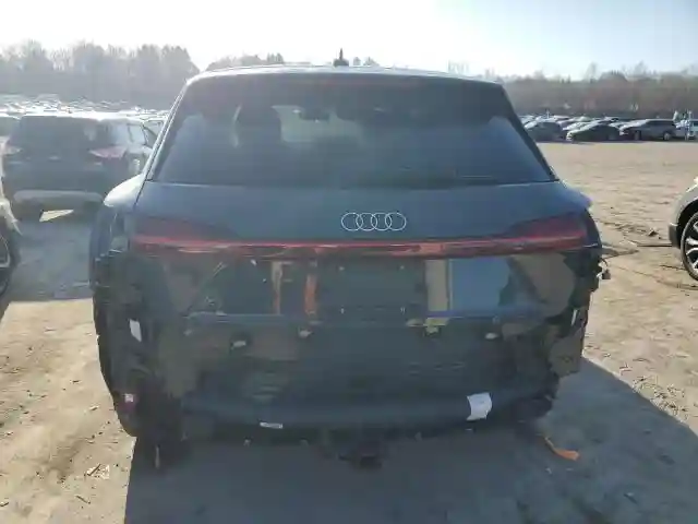 WA15AAGE1RB023051 2024 AUDI Q8 E-TRON-5