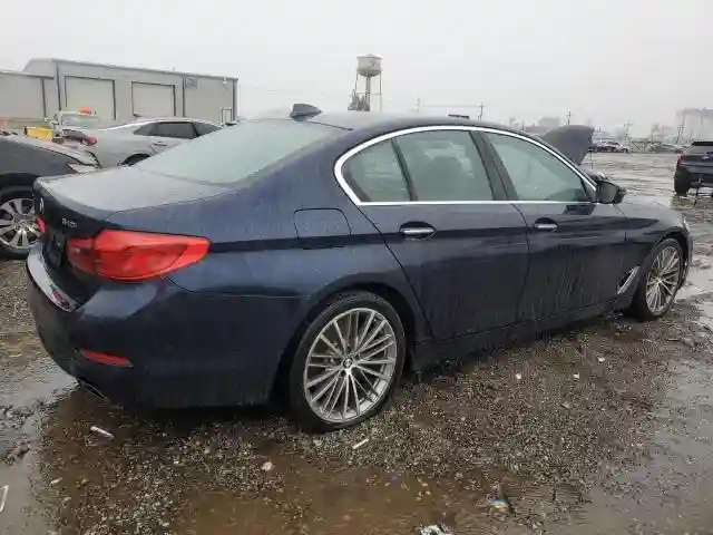 WBAJE7C30HG887202 2017 BMW 5 SERIES-2