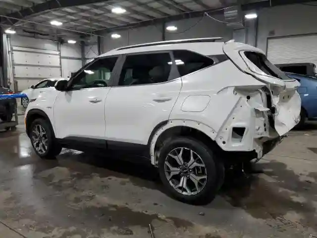 KNDERCAA2N7276621 2022 KIA SELTOS-1