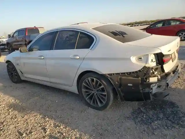 WBA33AG01NCK27460 2022 BMW 5 SERIES-1