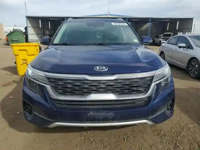 KNDERCAA0M7066792 2021 KIA SELTOS-4