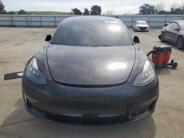 5YJ3E1EB0KF487218 2019 TESLA MODEL 3-4