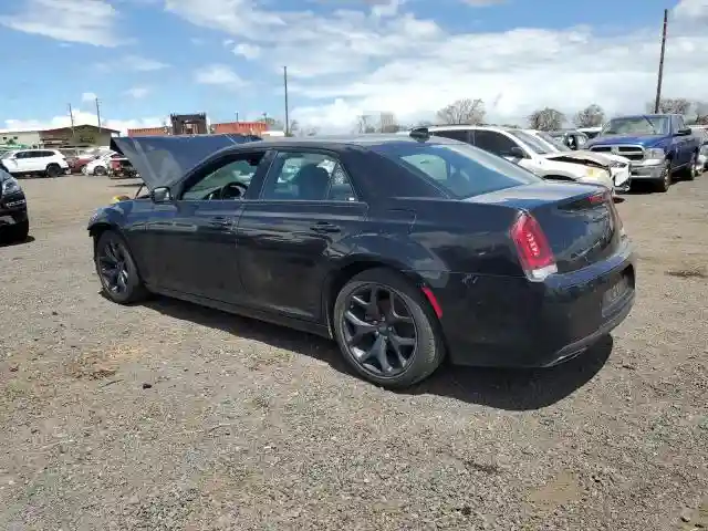2C3CCABG2NH111659 2022 CHRYSLER 300-1