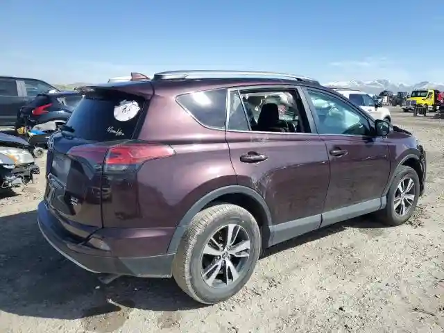2T3RFREV3JW780944 2018 TOYOTA RAV4-2