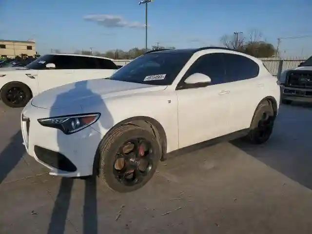ZASPAKBN8N7D38381 2022 ALFA ROMEO STELVIO-0