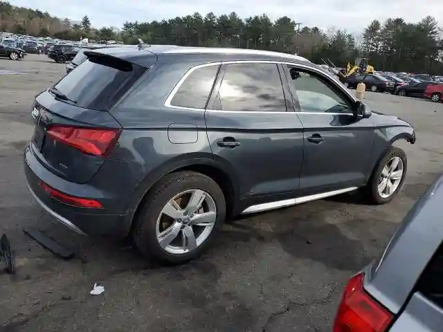 WA1BNAFY5K2139250 2019 AUDI Q5-2