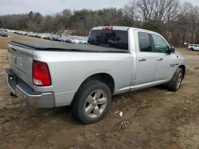 1C6RR7GM3JS251445 2018 RAM 1500-2