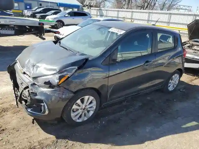 KL8CD6SA8JC458999 2018 CHEVROLET SPARK-0