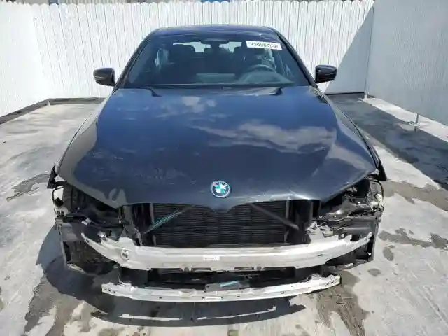 WBA33AG01PCL93934 2023 BMW 5 SERIES-4