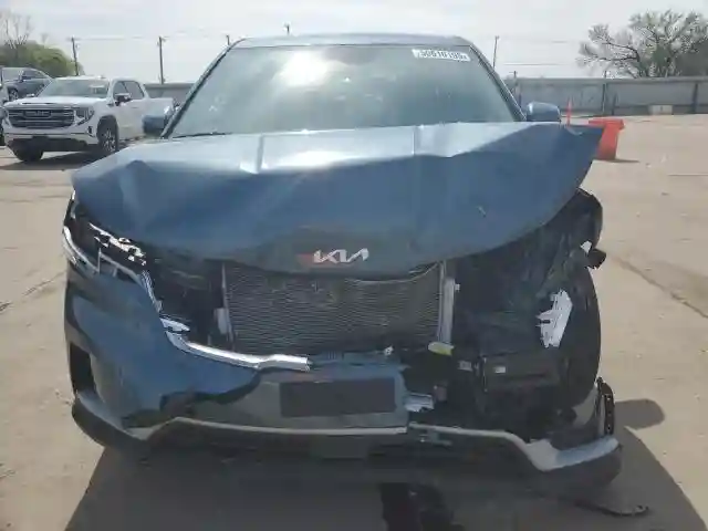 KNDNC5H36R6441375 2024 KIA CARNIVAL E-4