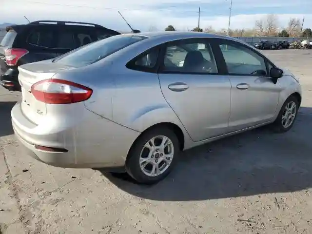3FADP4BJ0FM130107 2015 FORD FIESTA-2