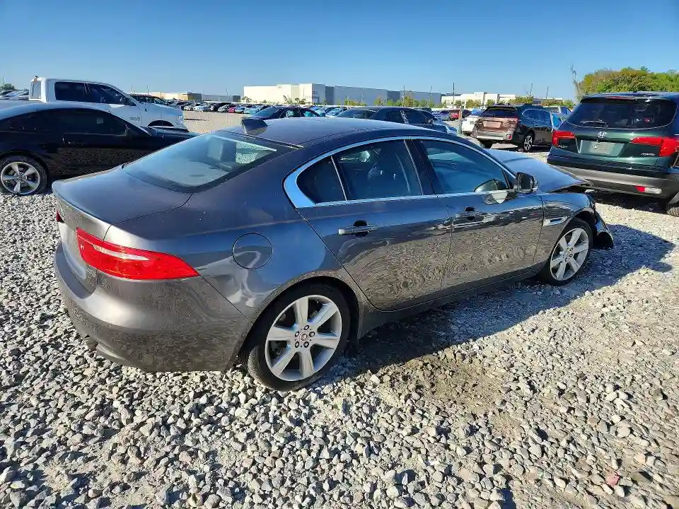 SAJAJ4FX9KCP46768 2019 JAGUAR XE-2