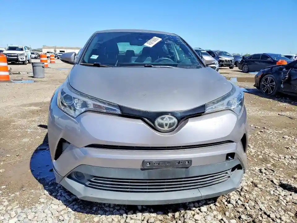JTNKHMBXXK1034748 2019 TOYOTA C-HR-4