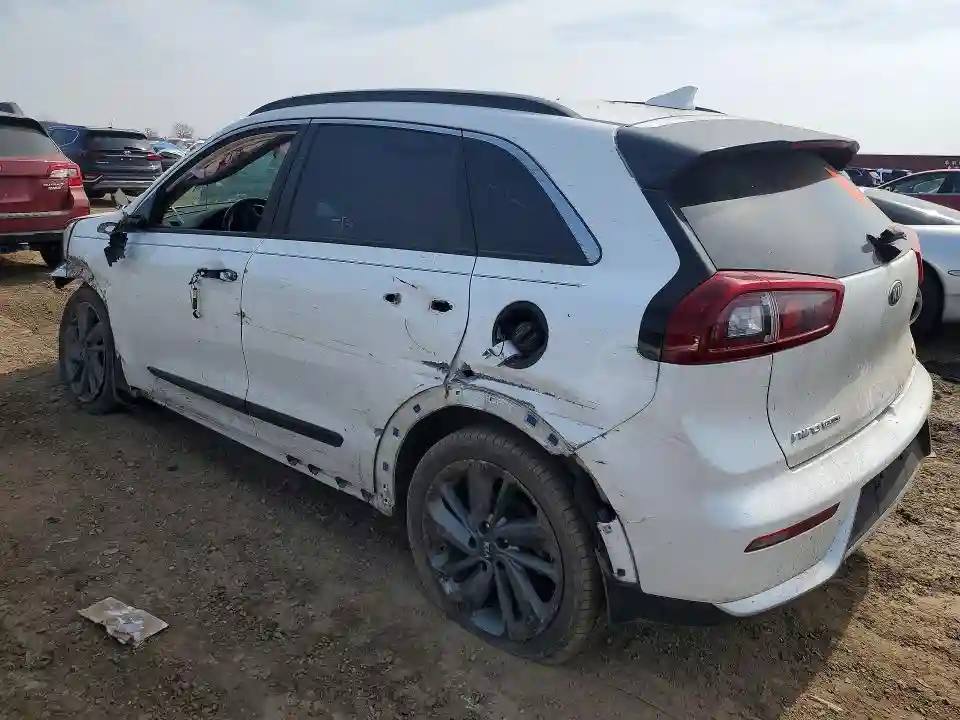 KNDCC3LCXH5057395 2017 KIA NIRO-1