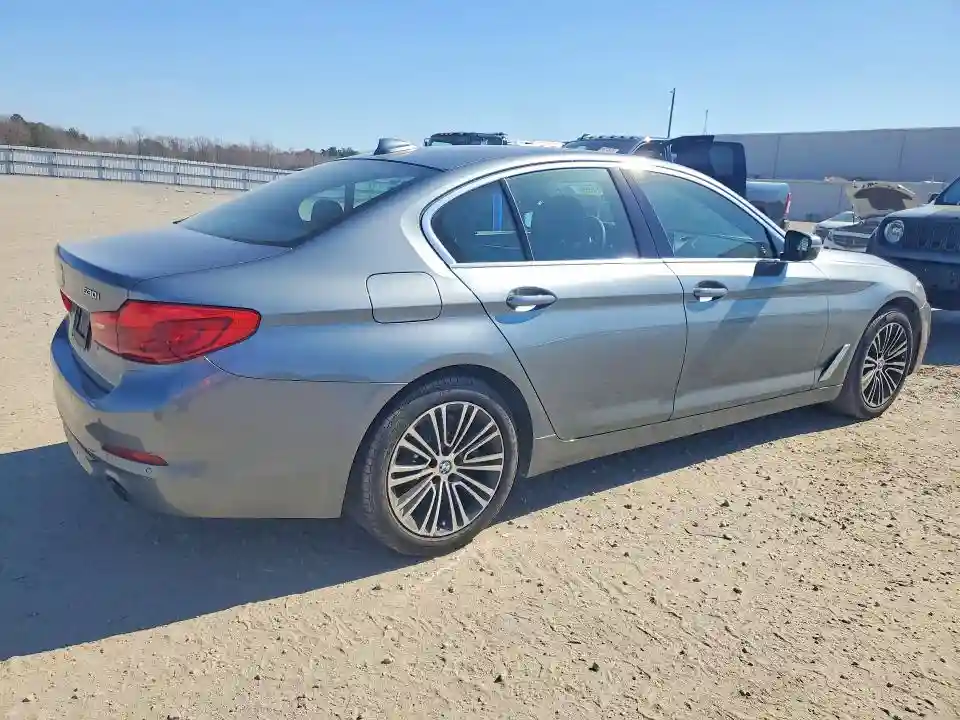 WBAJA7C56KWW06725 2019 BMW 5 SERIES-2
