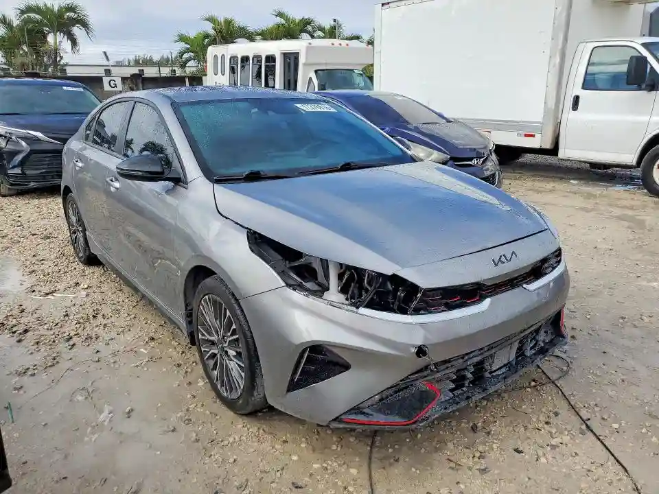 3KPF54AD3RE772131 2024 KIA FORTE-3