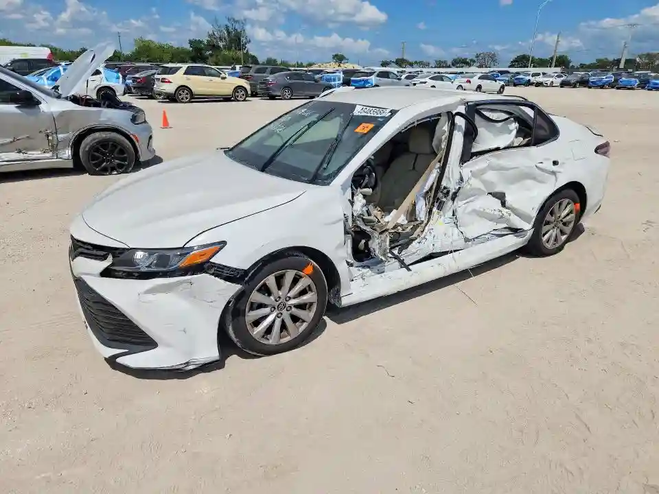 4T1B11HK9JU092409 2018 TOYOTA CAMRY-0