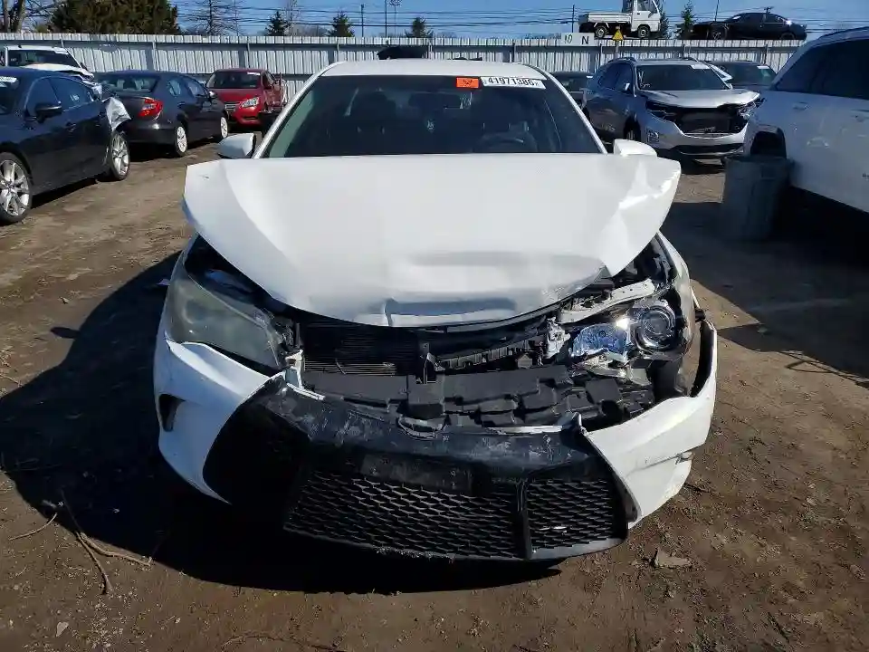 4T1BF1FK2GU137459 2016 TOYOTA CAMRY-4