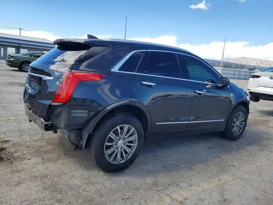 1GYKNCRS9JZ100606 2018 CADILLAC XT5-2