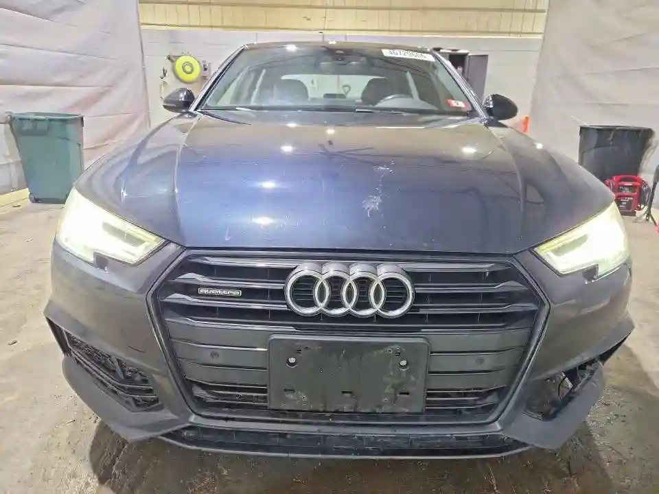 WAUENAF42JA084984 2018 AUDI A4-4