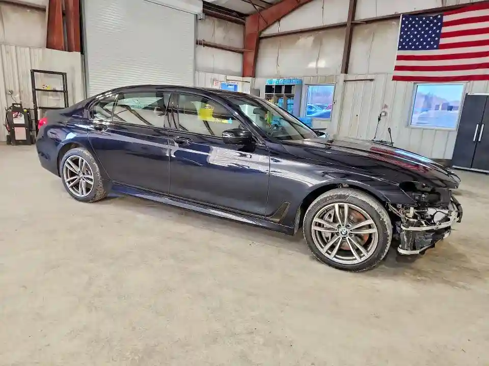WBA7F2C58JG424130 2018 BMW 7 SERIES-3