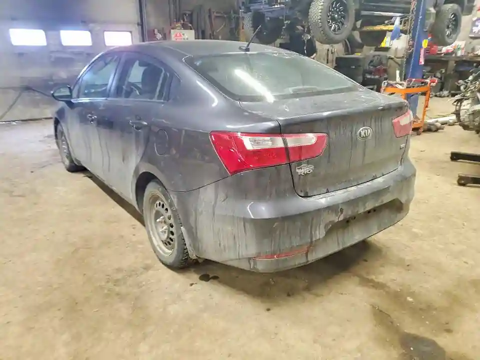 KNADM4A3XG6653915 2016 KIA RIO-1