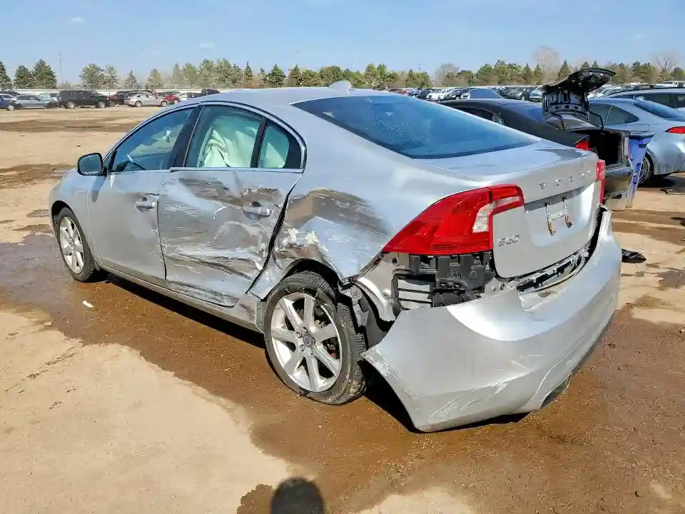 YV126MFK4G2413085 2016 VOLVO S60-1
