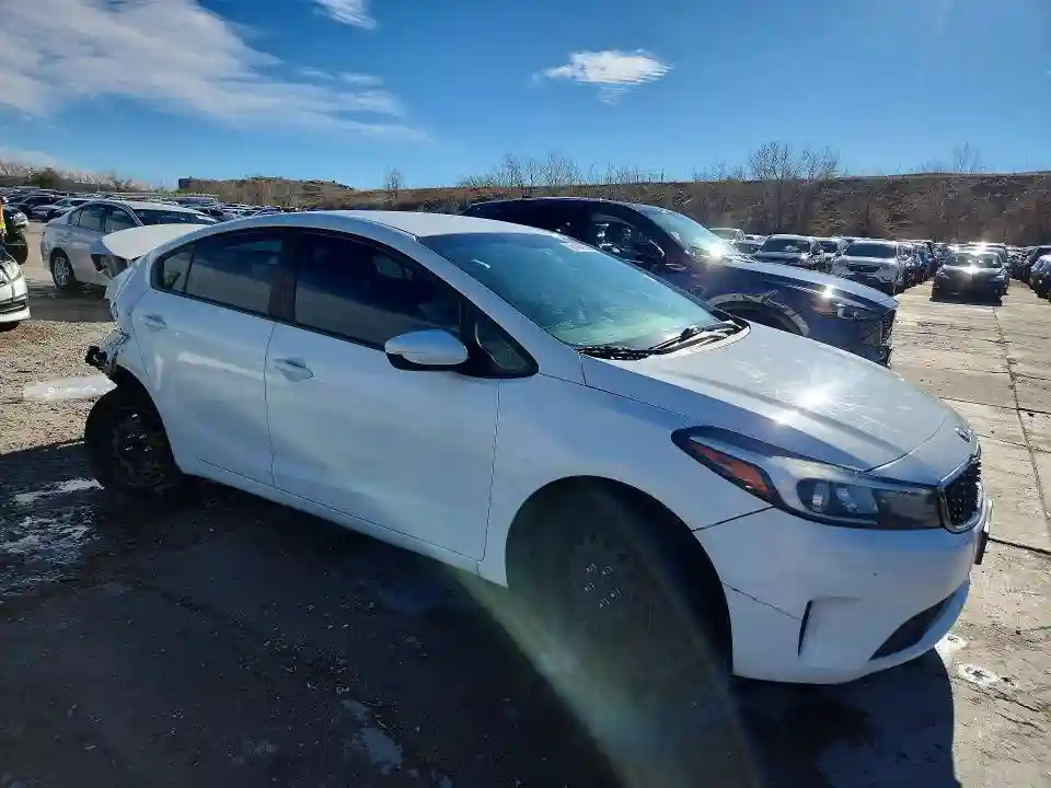 3KPFK4A70HE092737 2017 KIA FORTE-3