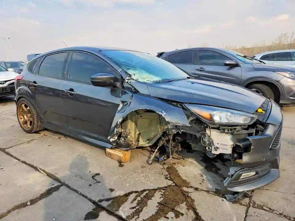 1FADP3L93JL282729 2018 FORD FOCUS-3