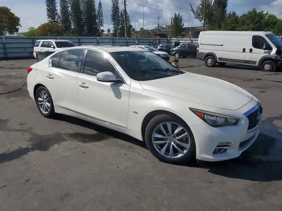 JN1EV7AP8GM303786 2016 INFINITI Q50-3