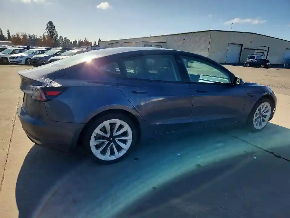 5YJ3E1EA8PF456202 2023 TESLA MODEL 3-2