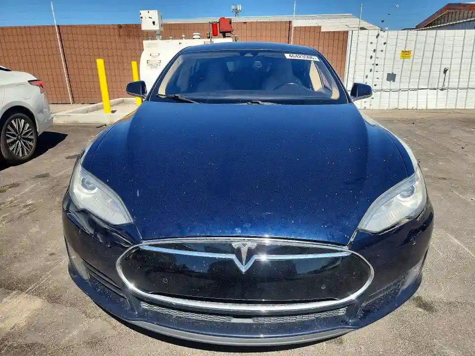 5YJSA1S1XFF080564 2015 TESLA MODEL S-4