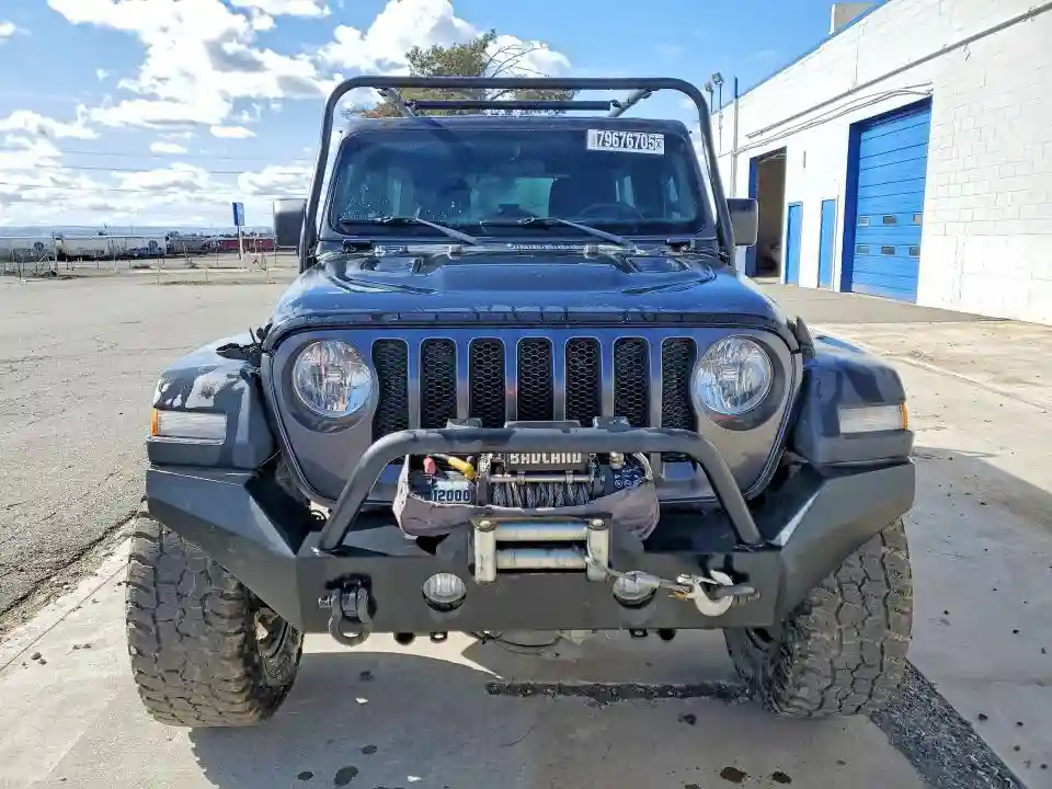 1C4HJXDGXJW198987 2018 JEEP WRANGLER-4
