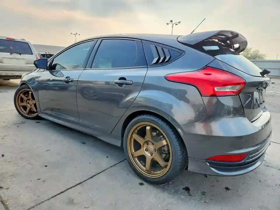 1FADP3L93JL282729 2018 FORD FOCUS-1