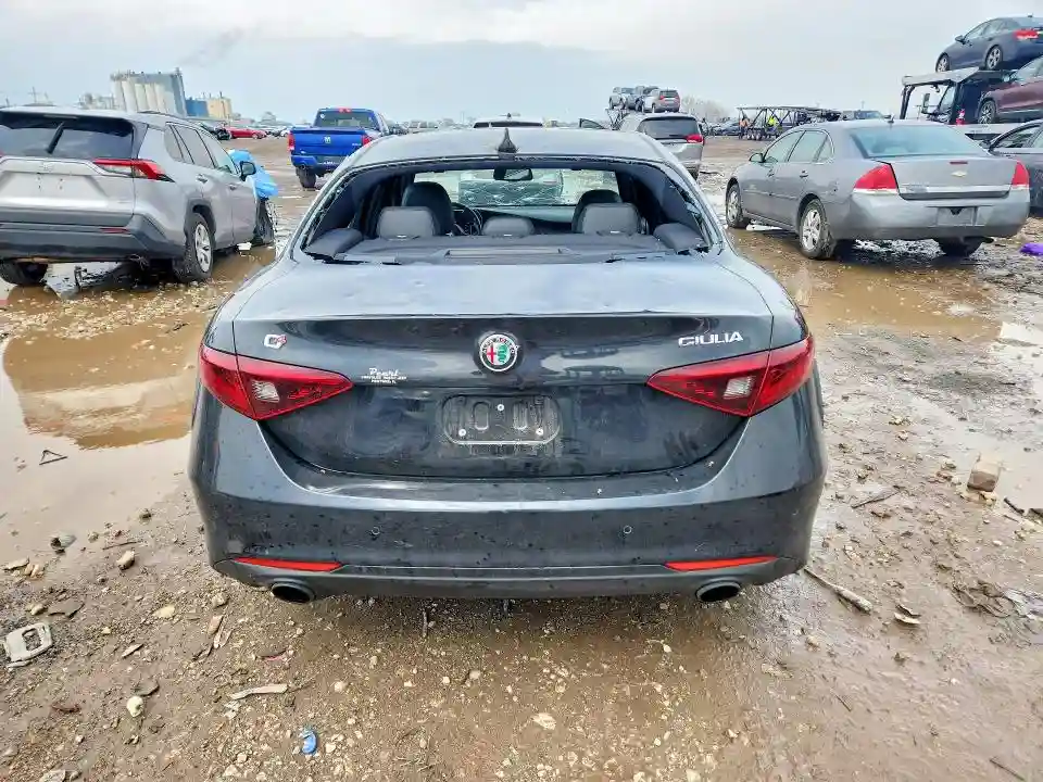 ZARFANBN1N7660520 2022 ALFA ROMEO GIULIA-5