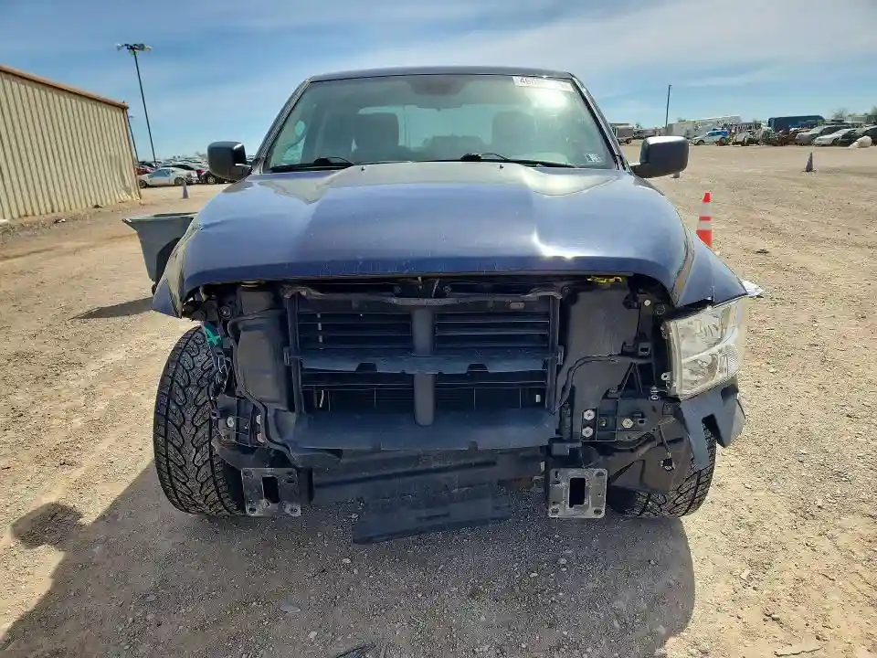 1C6RR7FT9HS778277 2017 RAM 1500-4