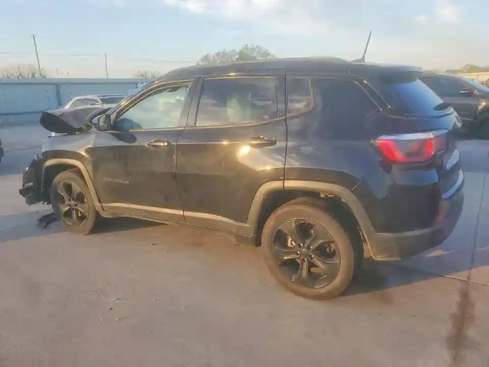 3C4NJCBB6KT613037 2019 JEEP COMPASS LA-1