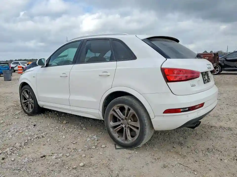 WA1BCCFS1JR013292 2018 AUDI Q3-1