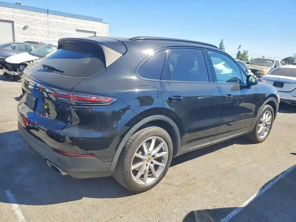 WP1AA2AY4KDA06508 2019 PORSCHE CAYENNE-2