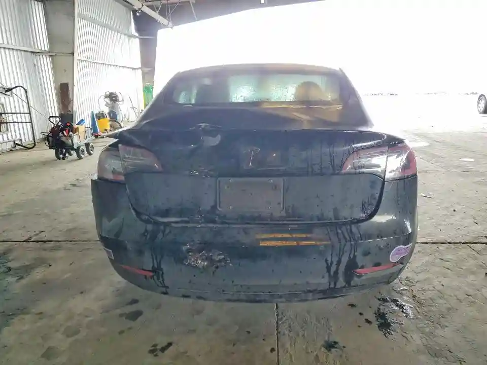 5YJ3E1EA8KF399475 2019 TESLA MODEL 3-5