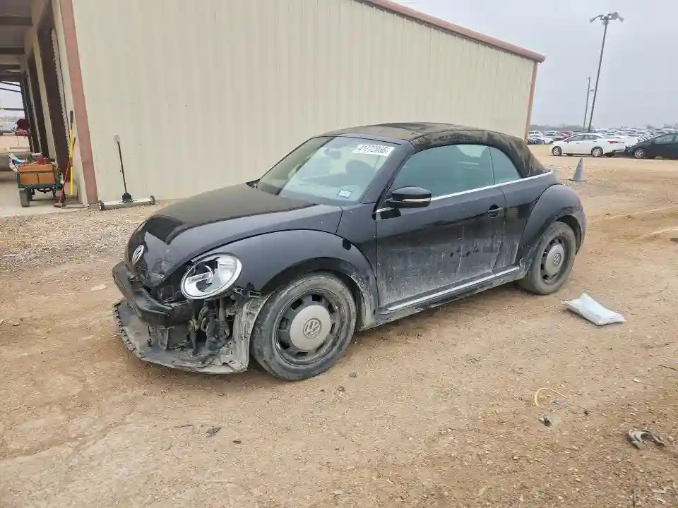 3VW517AT9FM814672 2015 VOLKSWAGEN BEETLE-0